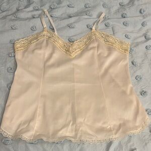 Elegant Vintage Cream Lace Trim Chemise
